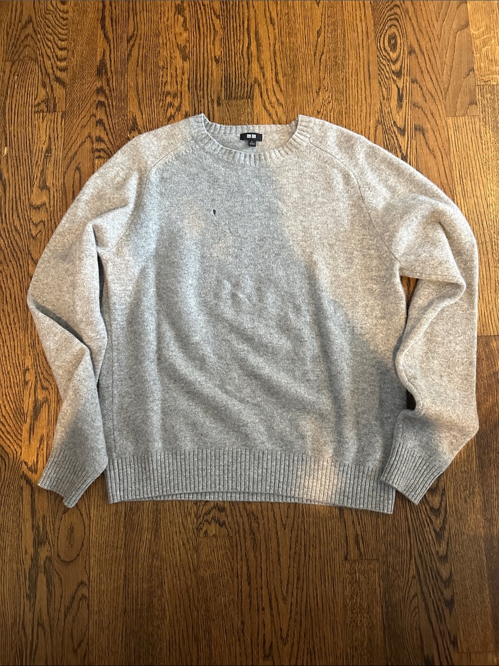 Uniqlo Light Gray Men's Wool Crewneck Sweater